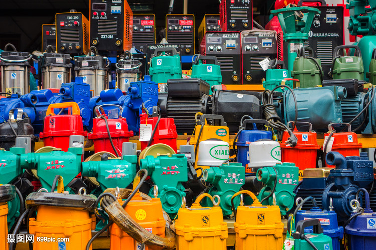 五彩的機電設備