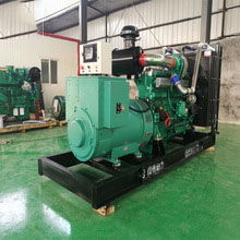 個舊600千瓦柴油發電機批發——昆明東本機電設備公司提供高清圖片展示